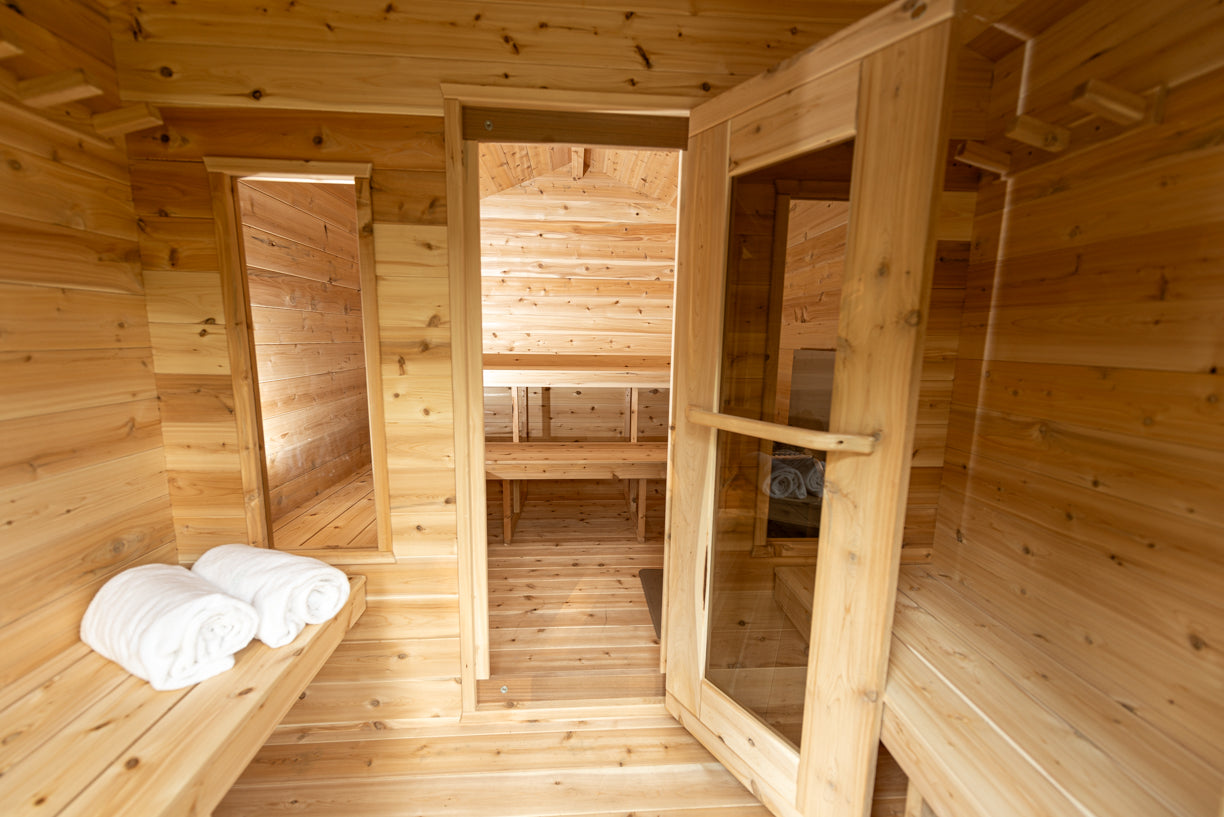 Sauna estilo cabaña georgiana con vestuario